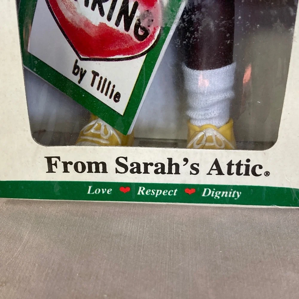 SARAH'S GANG FROM SARAH'S ATTIC - Tilly Teaches Sharing Booklet.NIB - Picture 4 of 11